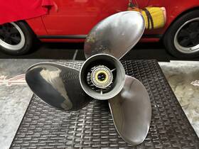 990c0-0081l-185 Suzuki Outboard 16 X 18.5 Left Hand Propeller 18.5p #990c0-0081l-185