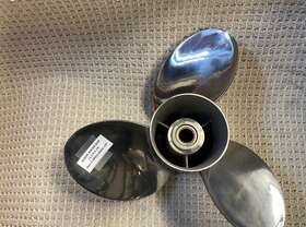 990c0-0084l-19p Suzuki Outboard Water Grip Stainless Steel Propeller 3x15 1/4x19l