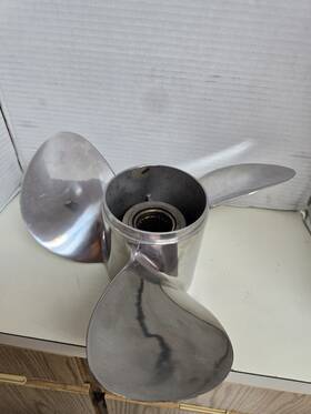 990c0-0090f-225 Suzuki Propeller Oem 3x15-1/2x22.5f Stainless Steel