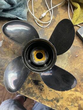0813-p4 Vevor 10.3 X 13 Inch 4 Blade Mercury Prpeller Used
