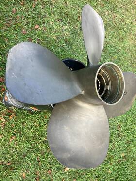 23427185 Volvo 21622822 Ips Penta Duo Prop 5r Nibral Rear 4 Blade #21622822 #23427185