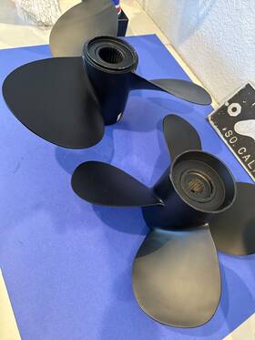 354777 Volvo 34787 Used Set Of Penta Duo Aluminum Propellers A4 A4r A4f