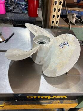854999 Volvo Al#899 15x21 Rh 3b Aluminum Propeller