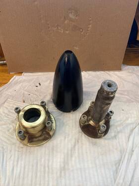 22001842 Volvo Penta 22001844/22001842 Used Oem Ips Propeller Nuts Set With Hardware