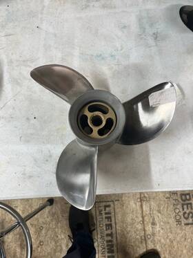 3885853 Volvo Penta Propeller Ss Reconned