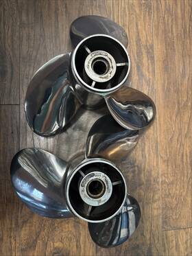 4x19-m Yamaha 1/4x19-m Pair Suzuki 15 Spline 150-300 1/4x19 M Counter Rotating Stainless Prop