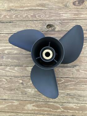 4x19-m2 Yamaha 133/4x19-m2 13 3/4 X 17 M2 3 Blade Stainless Steel Propeller
