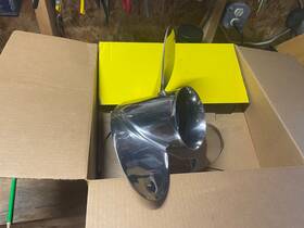 14217tre0 Yamaha Turbo 1 Propeller 14.25 X 17 Rh