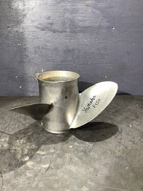 17t-15 Yamaha Saltwater Series Propeller From 2017 F200 Inline 4 1/2