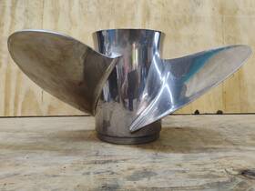 18m-14 Yamaha Reliance Series 18m- 14 1/4 Rh Propeller #73