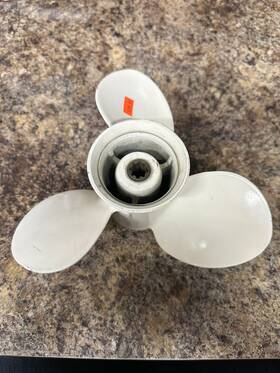 63v-45941-10-00 Yamaha 663-45941-10-00 Used 9.9-20 Prop -