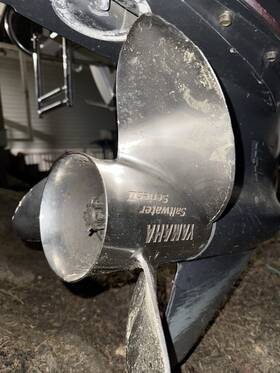 69876543 Yamaha 2 X Saltwater Series Ii Propeller 3 Blade 15 1/2 17 Rh And Lh