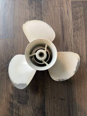 69g-45943-00-00 Yamaha Outboard Propeller 9.9 Hp 4stroke High Thrust 11.75 X 7 R