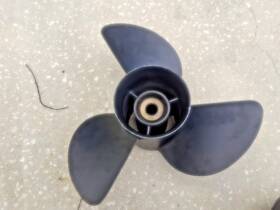 6g5-45970-01-98 Yamaha Oem 15 1/4 X M Outboard Propeller
