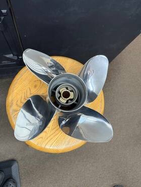 6n6-45b72-00-00 Yamaha 4 Blade Stainless Steel Prop 13 1/4 X 16 Part #6n6-45b72-00-00