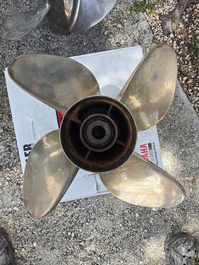 Mar-gyt4b-l8-24 Yamaha V8 350hp L/h C/r 4 Blade Stainless Steel Propeller 15 3/8 X 24p Prop 24 P
