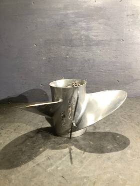 8903785 Yamaha Outboards Pn Reliance Boat Propeller Rh Ss 14 1/2 X 15 Pitch - Used