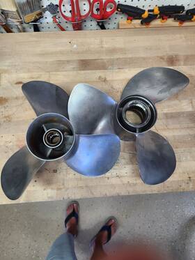 196350-09760 Yanmar 196350-09440 /196350-09760 Duo Prop Set 24lh With 26rh Stainless Steel/ Zt350 And Zt370 Outdrive