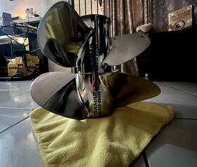 196350-09440 Yanmar 196350-09740 Set Of 3-blade Propeller 196350-09440/094760 Stainless Steel Props As-is