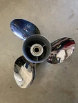 Stiletto Propeller 14.25" Rh 17P Ss Blade #10317 M1417 Mercury Mercruiser. Fixed Price $325.00.