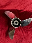 Hydromotive 3 Blade Propeller HC-CL24R Intimidator 15 Spline. Fixed Price $250.00.