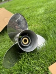 Yamaha Saltwater Xl Boat PROPELLER6AW-45976-20 Right Hand 15 1/4 21. Fixed Price $700.00.