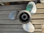 Mercury Quicksilver Propeller 14 X 19 Pitch Rh 48-16316A5 15 Spline B81. Fixed Price $100.00.