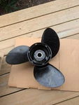 Omc Evinrude Johnson Oem 3850298 Aluminum Propeller 15 1/2 X 13 Rh Black Nos. Fixed Price $88.11.