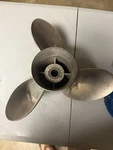 Quicksliver Mirage 3 Blade 25P Rh Propeller Mercruiser Mercury. Fixed Price $350.00.