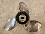 1/4" X 17P Stiletto Advantage Ss Prop, 20317 O1417, Omc Evinrude Hub, P9668. Fixed Price $220.00.