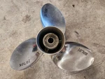 15 1/2" X 17P Omc Evinrude Johnson Rebel Ss Prop, 763568, Spline 4.75" P10708. Fixed Price $229.00.